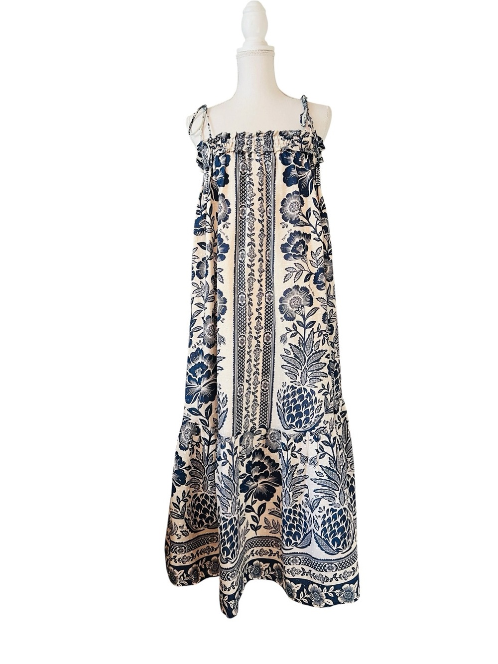 FARM Rio Blue and Cream Pineapple  Maxi Dress Size Small